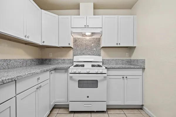 $285,000 | 3323 East Tulare Avenue, Fresno, CA 93702