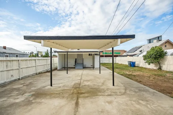$285,000 | 3323 East Tulare Avenue, Fresno, CA 93702