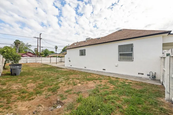 $285,000 | 3323 East Tulare Avenue, Fresno, CA 93702