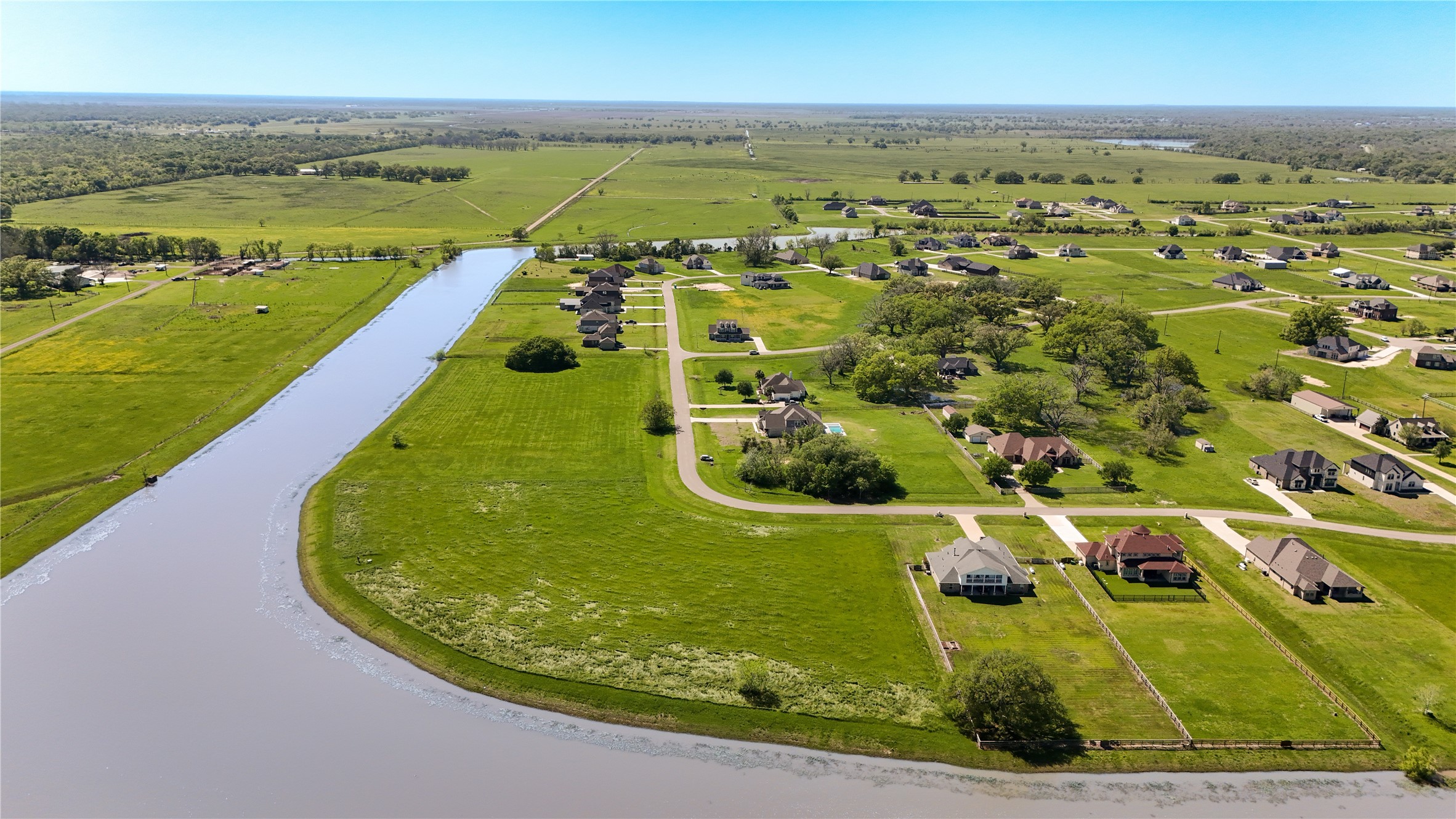 1302 Lakeland Circle Rosharon, TX 77583 - Photo 16 of 29