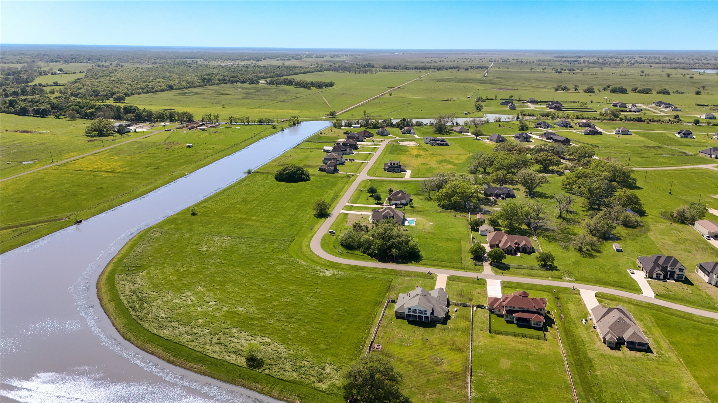 1302 Lakeland Circle Rosharon, TX 77583 - Photo 17 of 29