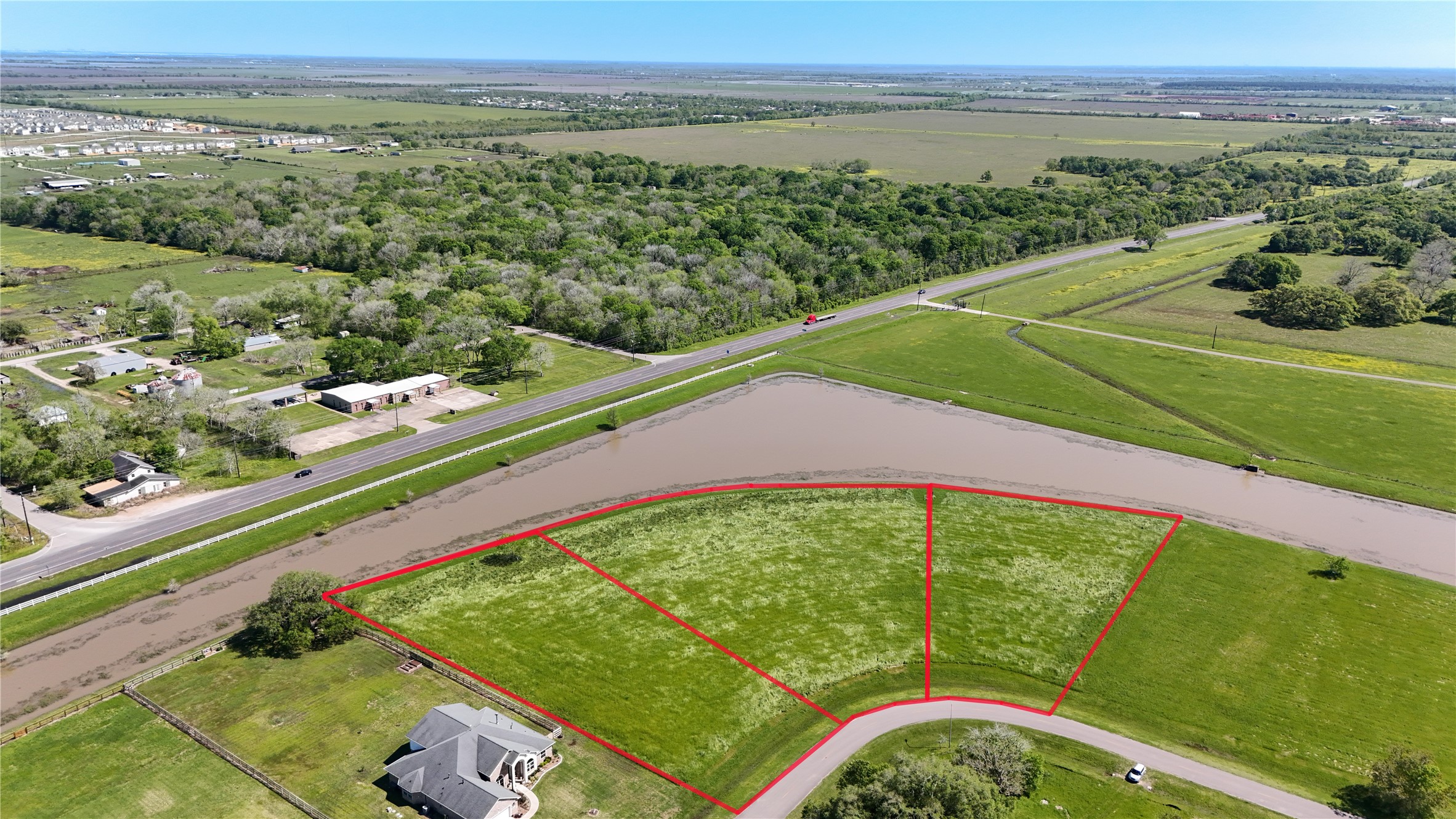 1302 Lakeland Circle Rosharon, TX 77583 - Photo 6 of 29