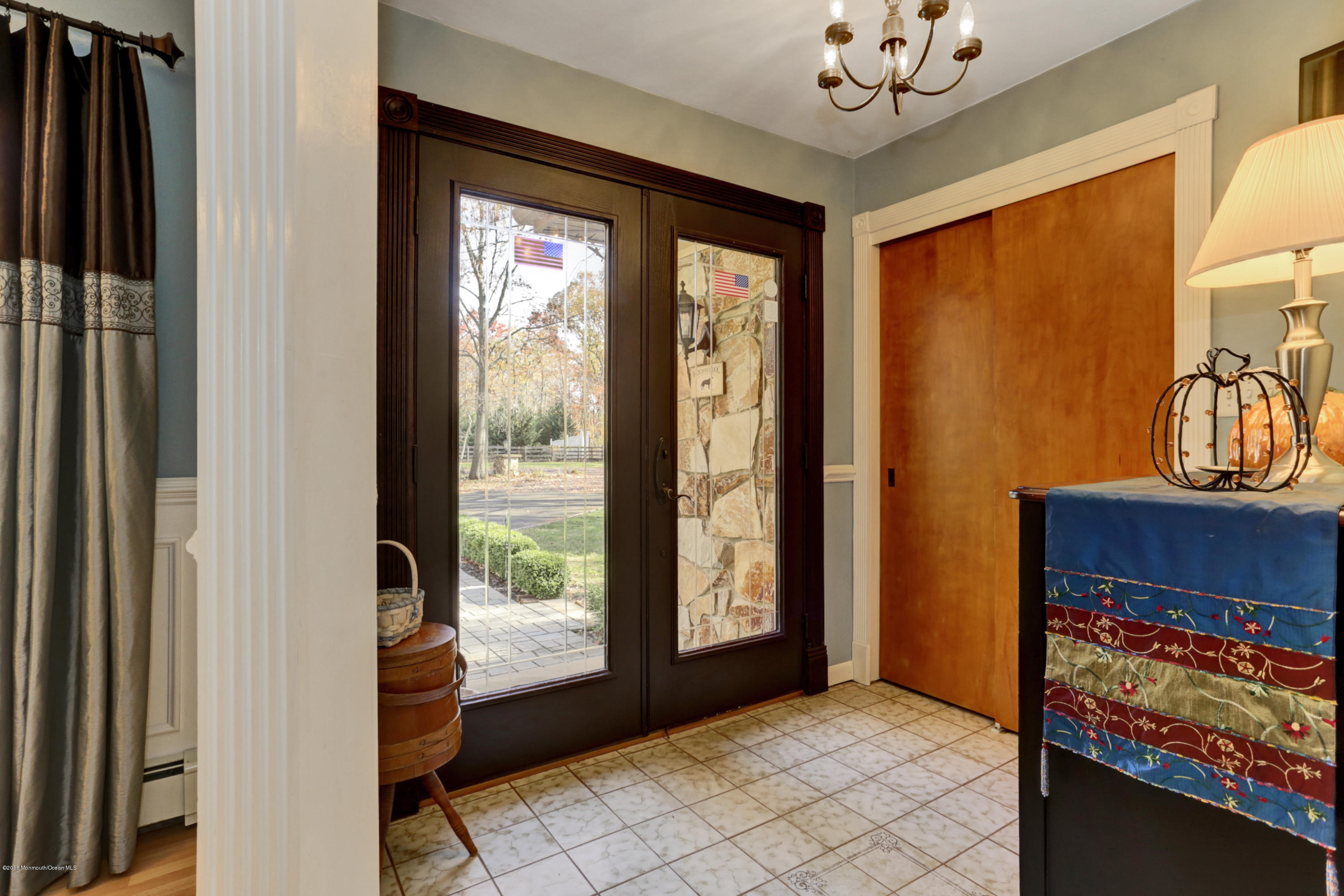 255 Portland Road Middletown, NJ 07737 - Photo 6 of 41