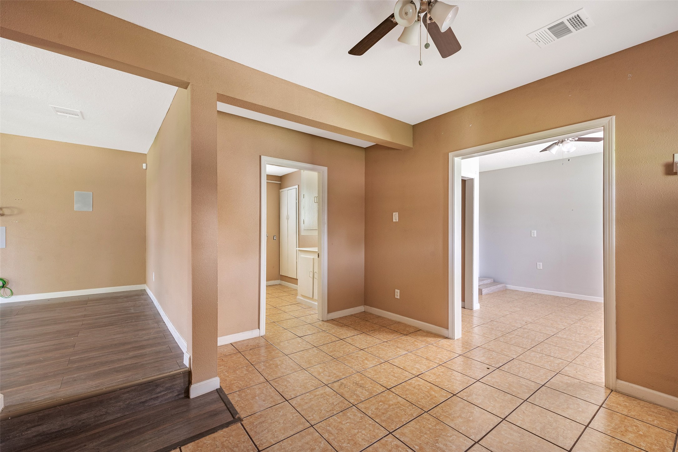 202 Norview Drive Houston, TX 77022 - Photo 15 of 24