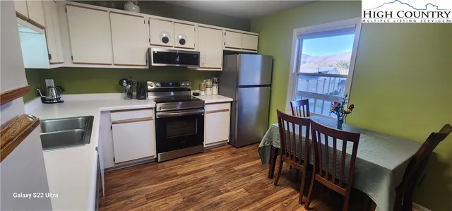 $279,900 | 115 Rogers Drive, Unit 22, Boone, NC 28607