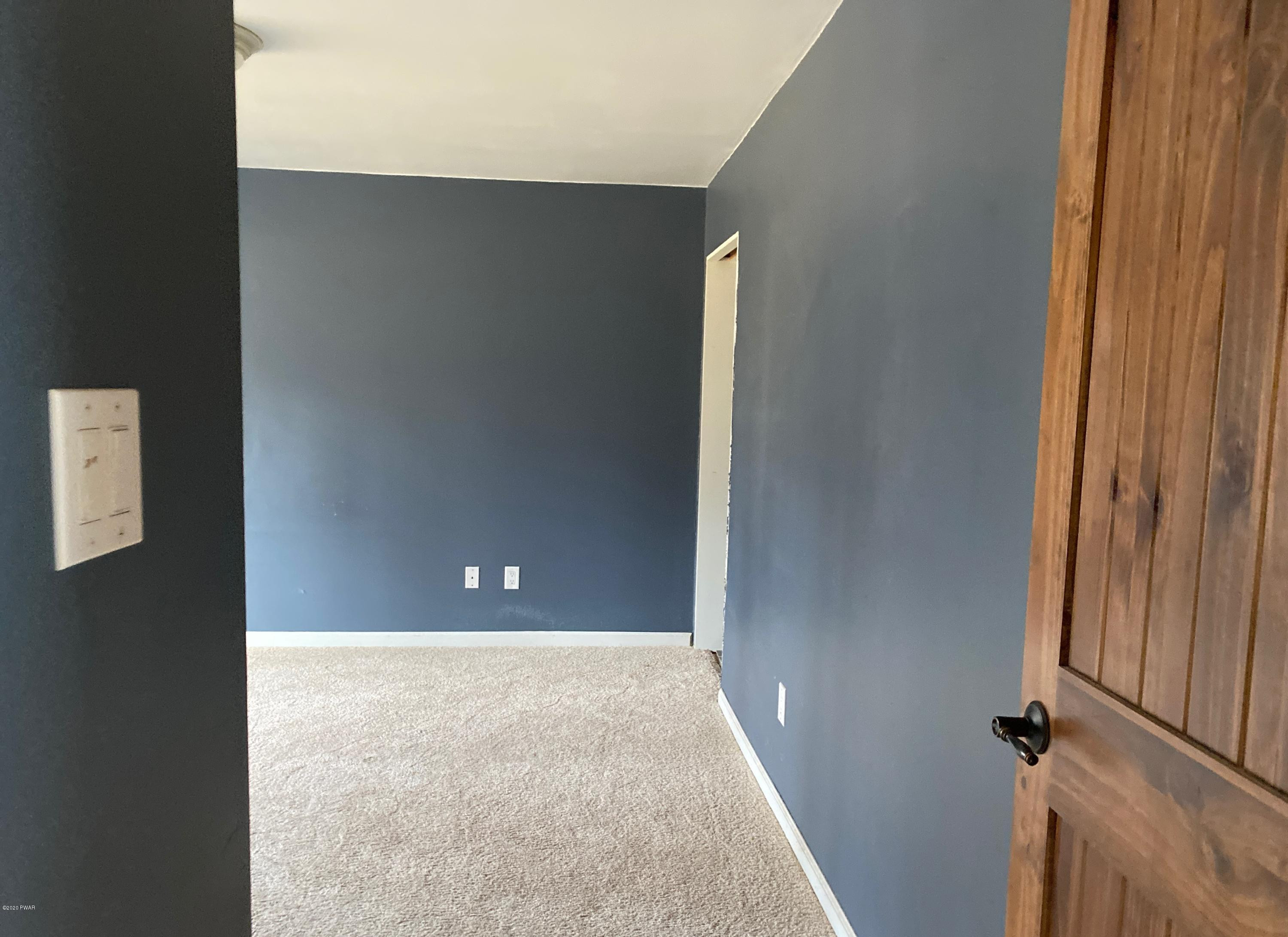 70 Racht Road Honesdale, PA 18431 - Photo 4 of 6 IMG_1069
