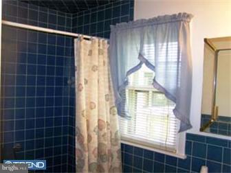 117 Colfax Road Newark, DE 19713 - Photo 8 of 10 Bathroom