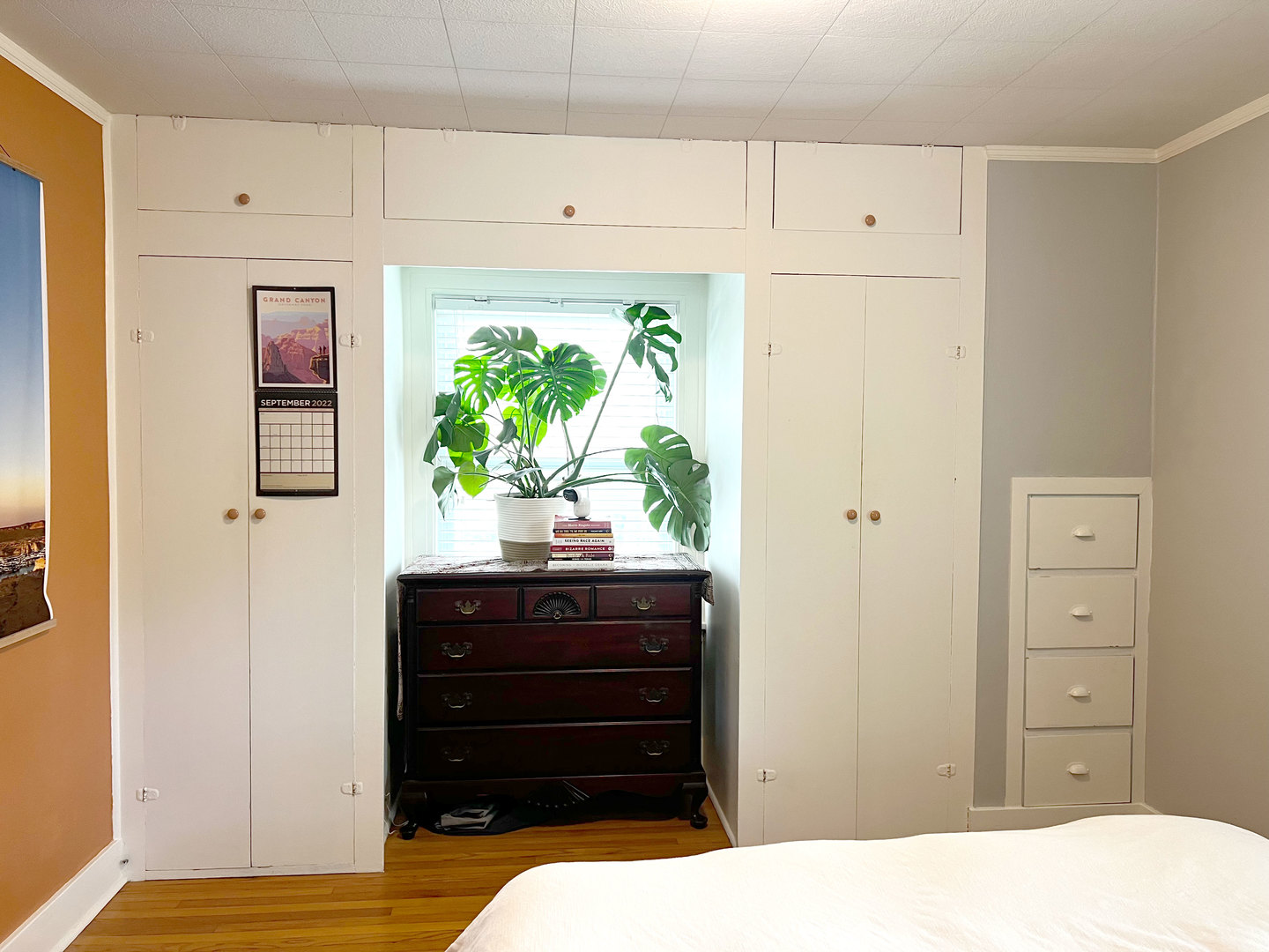 1108 West Daniel Street Champaign, IL 61821 - Photo 24 of 55 a bedroom with a bed and a dresser