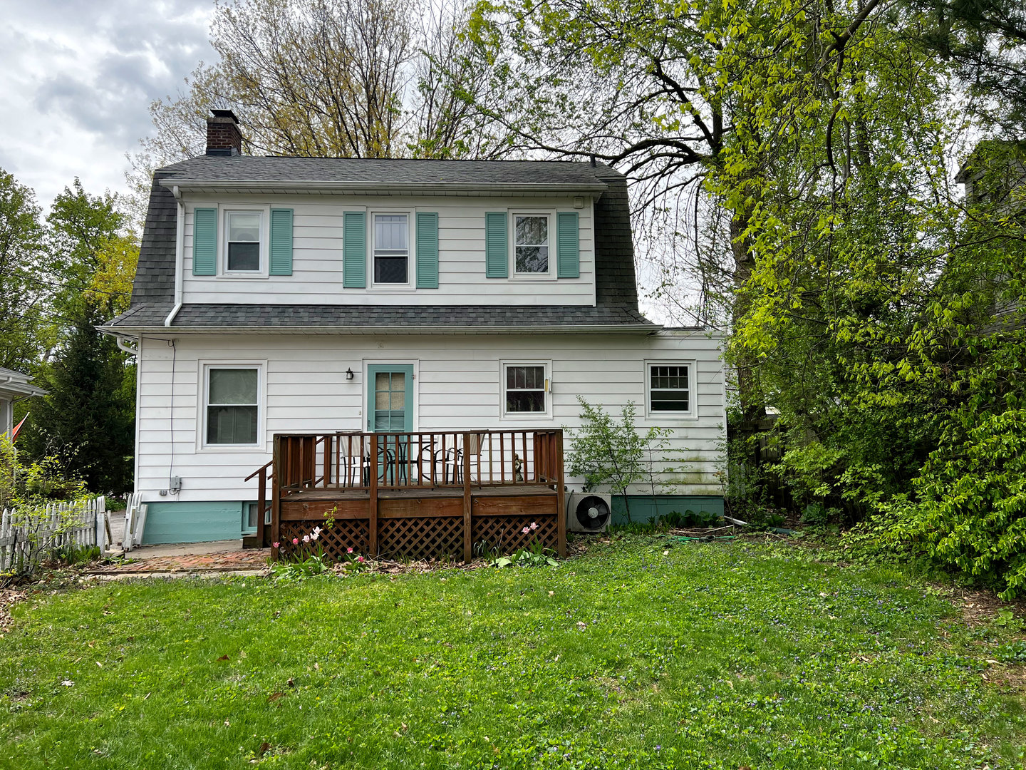 1108 West Daniel Street Champaign, IL 61821 - Photo 42 of 55 a view of a house with a yard