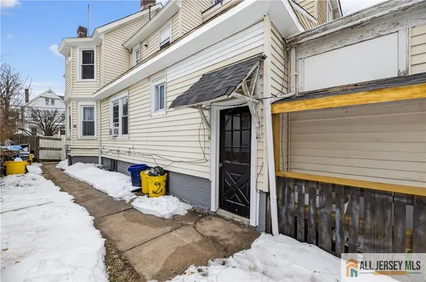 $649,900 | 267 Townsend Street, New Brunswick, NJ 08901