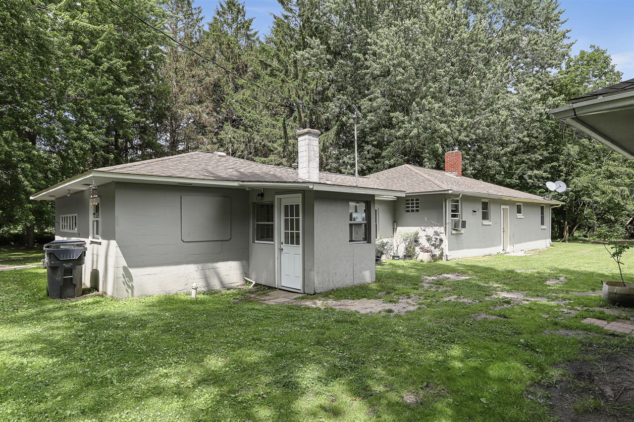 2718 Coloma Road Benton Harbor, MI 49022 - Photo 40 of 55