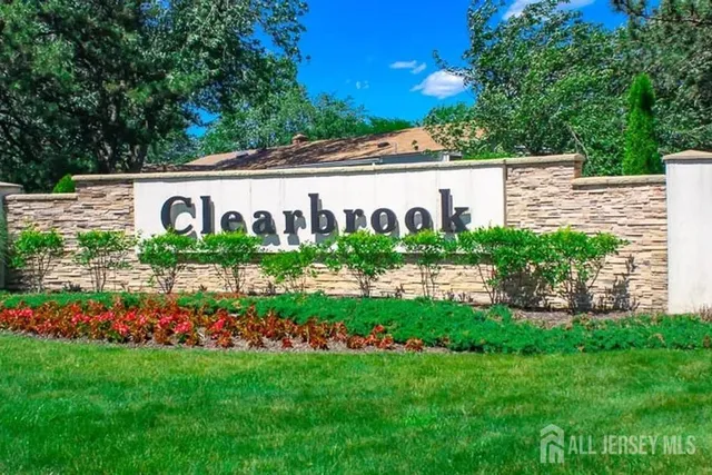 $145,000 | 277 Crosse Drive, Unit 2G, Monroe Township, NJ 08831