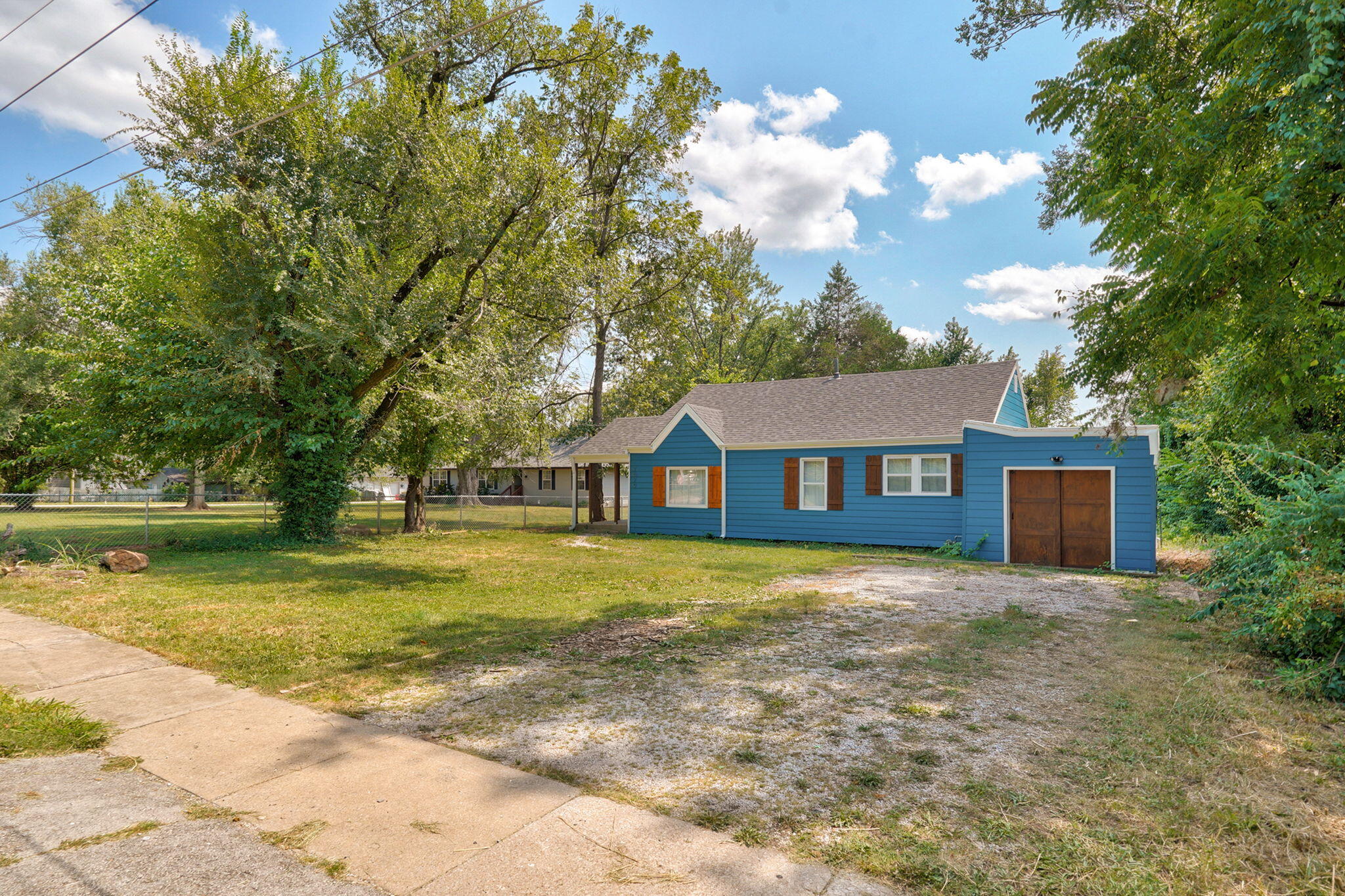 2620 West Chestnut Street Springfield, MO 65802 - Photo 3 of 21 2620 W Chestnut St-2