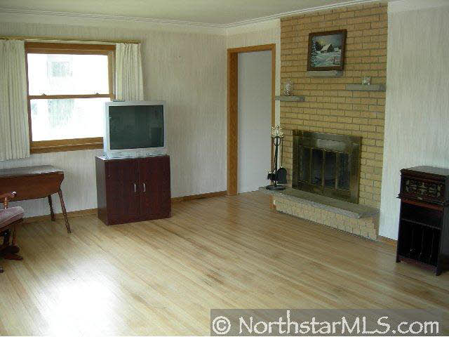 8244 Kingslee Road Bloomington, MN 55438 - Photo 8 of 8