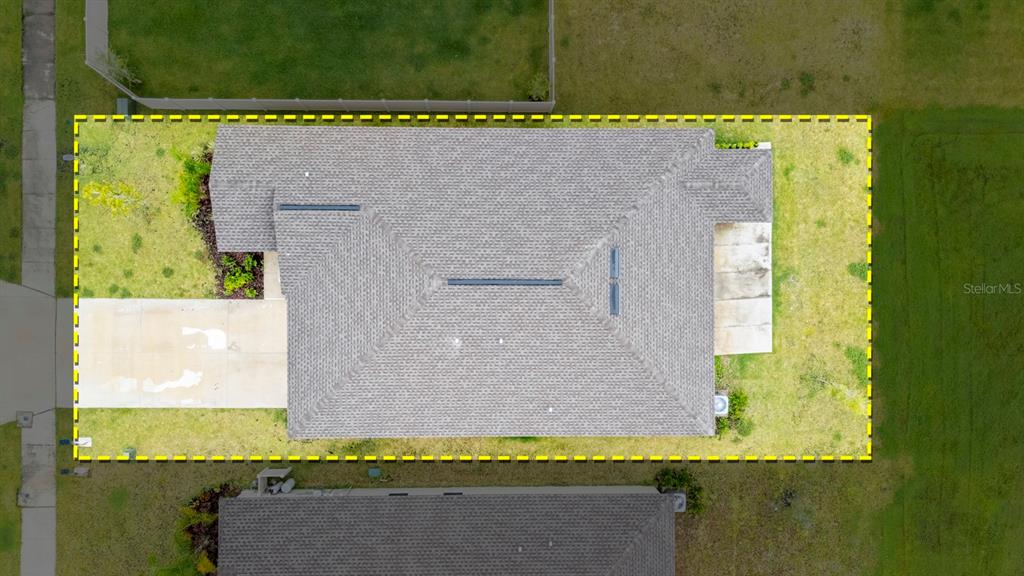 13124 Merlot Sunstone Cove Parrish, FL 34219 - Photo 8 of 45 a picture of a floor