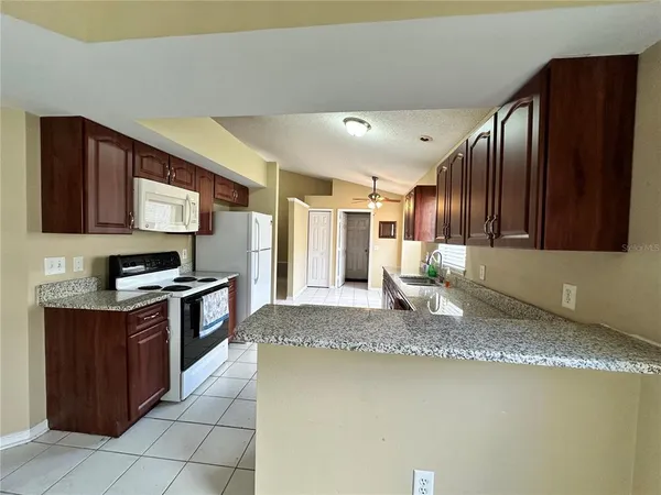 $2,320 | 10903 Rushwood Way, Clermont, FL 34714