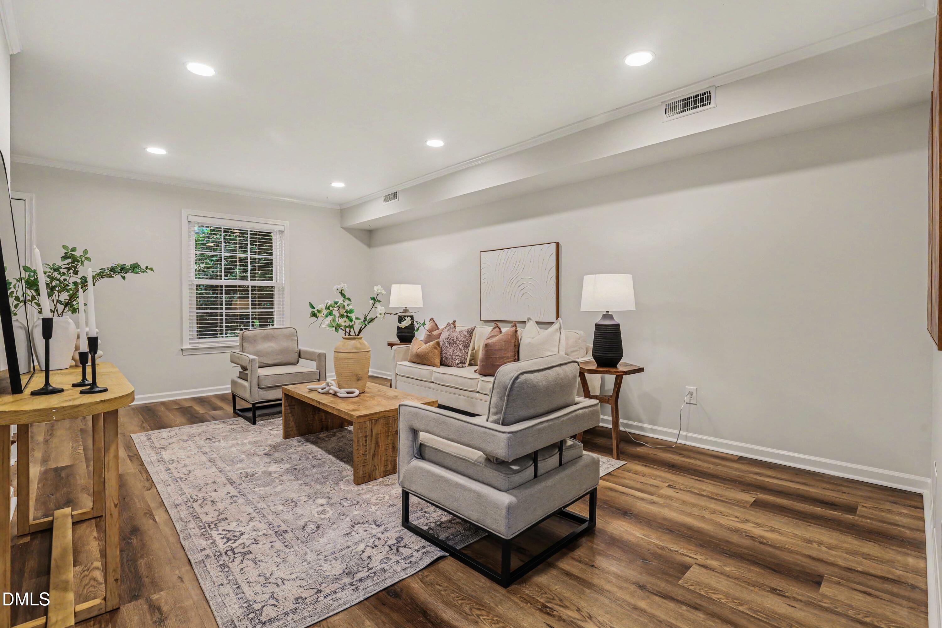 3736 Yorktown Place Raleigh, NC 27609 - Photo 5 of 26