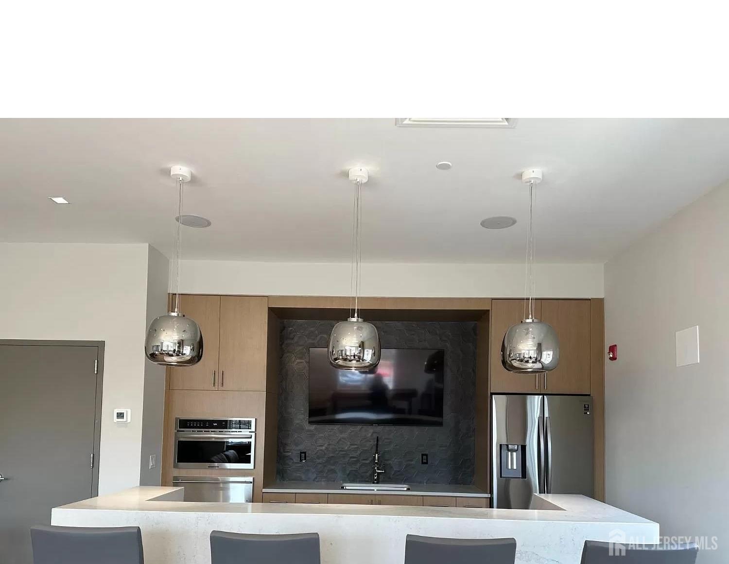 82 Depot Way Dunellen, NJ 08812 - Photo 7 of 13