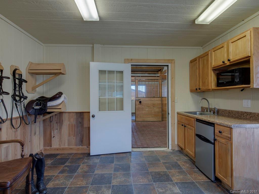 67 Farm View Road Fairview, NC 28730 - Photo 23 of 24 Gallery Image 23