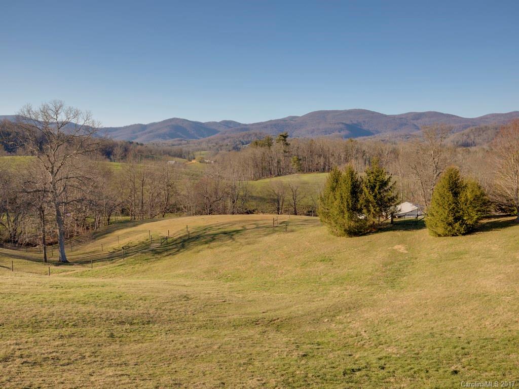 67 Farm View Road Fairview, NC 28730 - Photo 4 of 24 Gallery Image 4