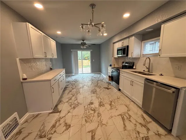 $225,000 | 3311 Askew Avenue, Kansas City, MO 64128