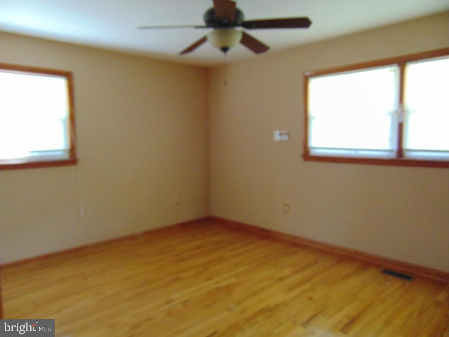 2143 Cooper Road Atco, NJ 08004 - Photo 12 of 24 Gallery Image 12