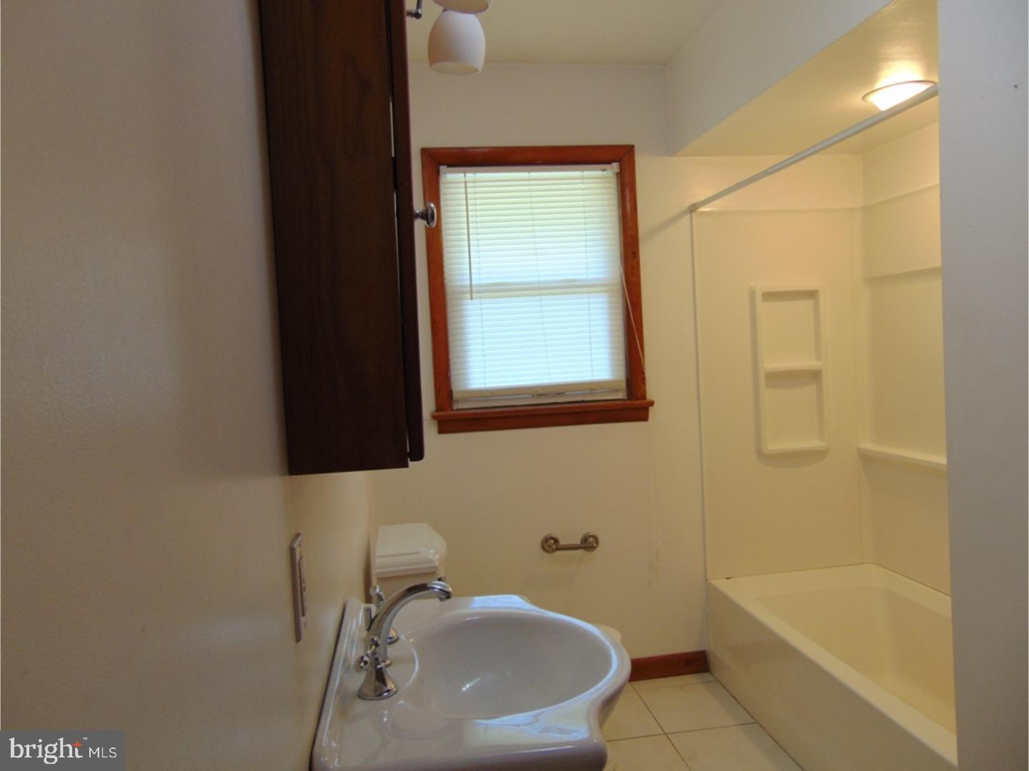 2143 Cooper Road Atco, NJ 08004 - Photo 14 of 24 Gallery Image 14