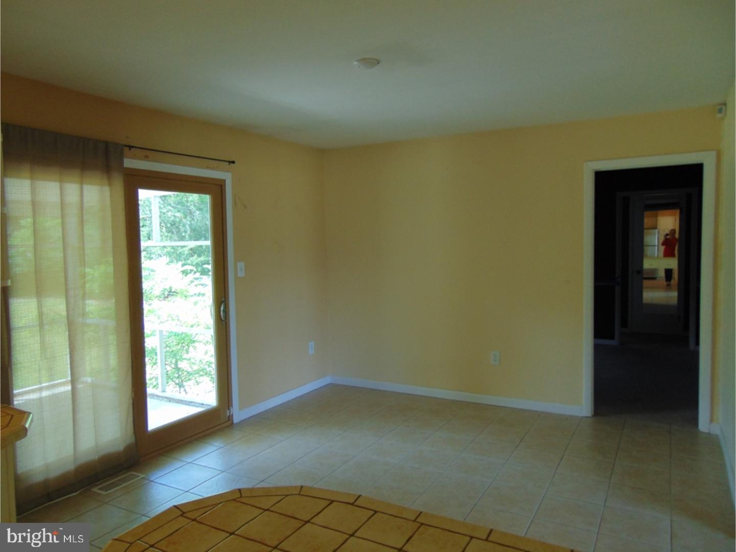 2143 Cooper Road Atco, NJ 08004 - Photo 6 of 24 Gallery Image 6