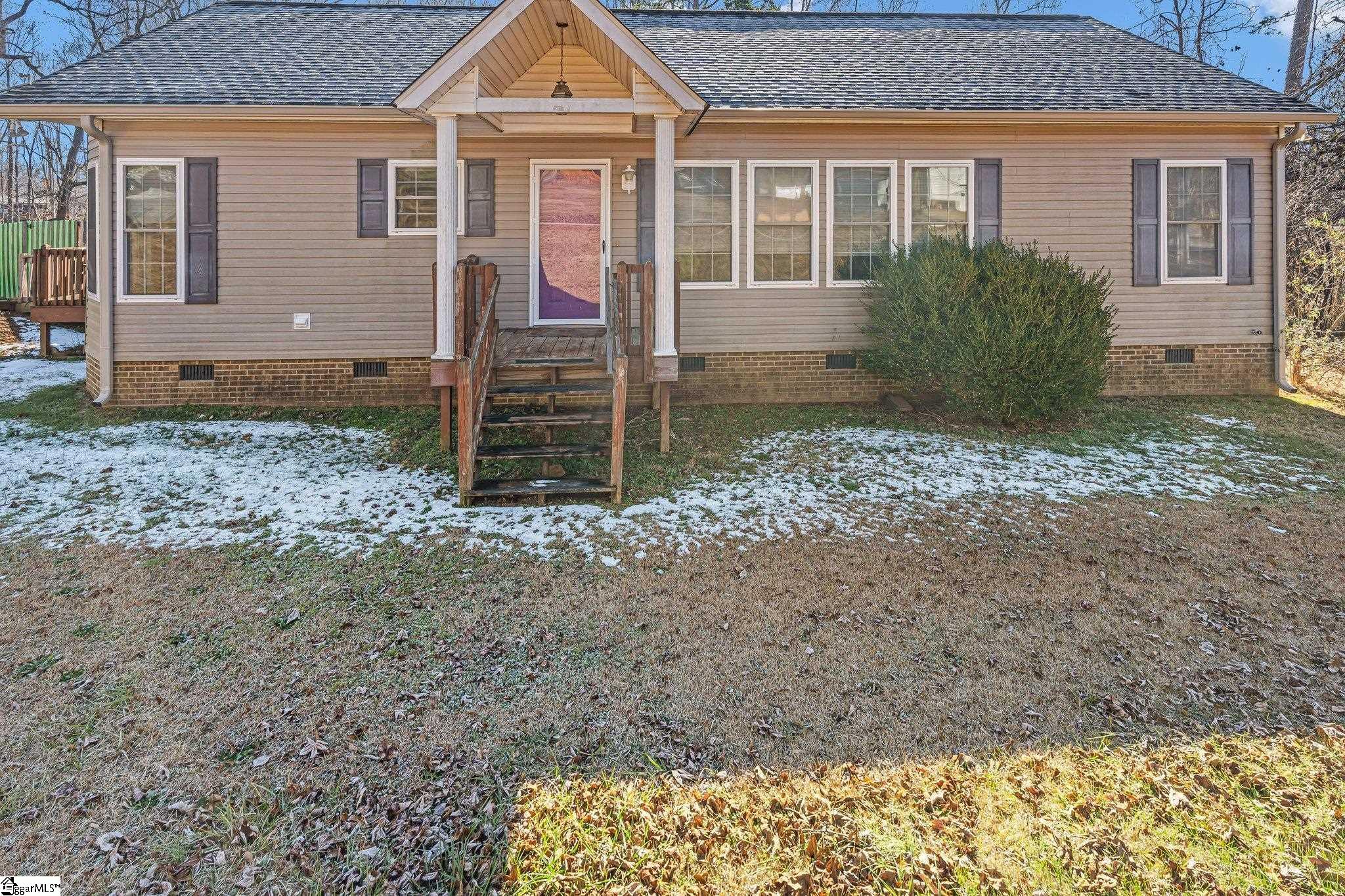 104 Georges Knoll Easley, SC 29640 - Photo 2 of 26