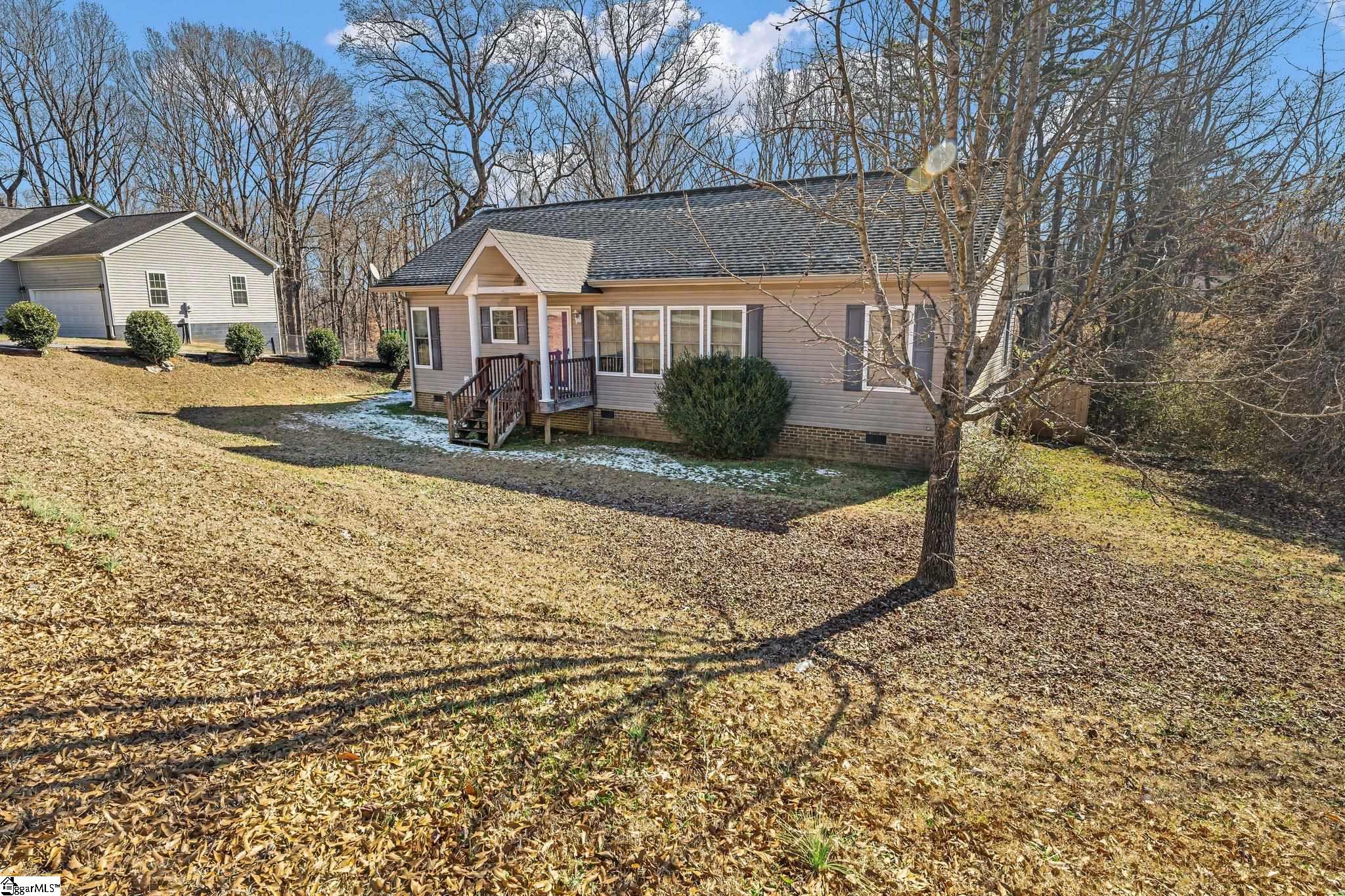 104 Georges Knoll Easley, SC 29640 - Photo 3 of 26