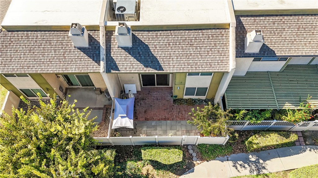 530 Spruce Way La Habra, CA 90631 - Photo 23 of 29 a front view of a house with garden