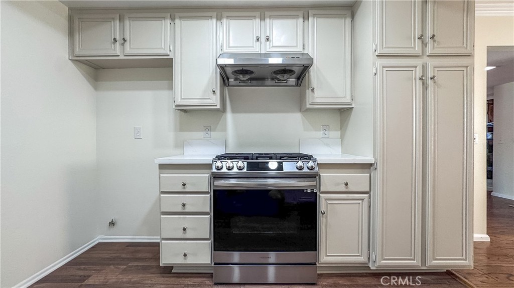 530 Spruce Way La Habra, CA 90631 - Photo 9 of 29 a stove top oven sitting inside of a kitchen