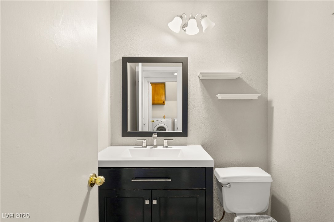 2802 Secret Canyon Road Henderson, NV 89074 - Photo 15 of 36