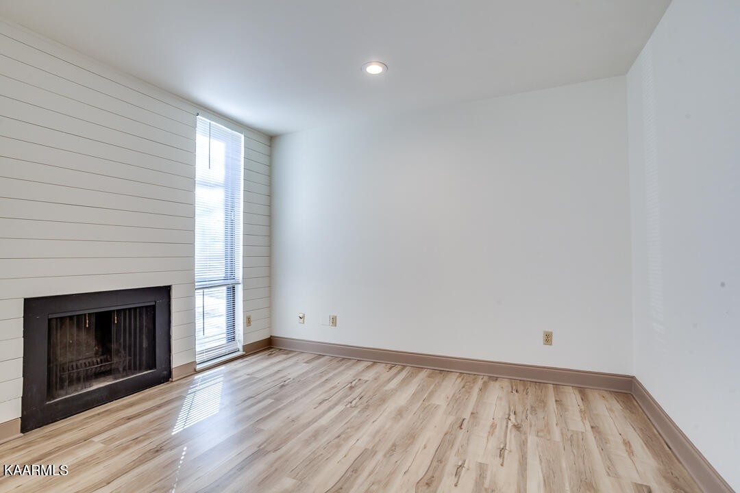 18 Valley Forge Drive Oak Ridge, TN 37830 - Photo 4 of 36 Gallery Image 4