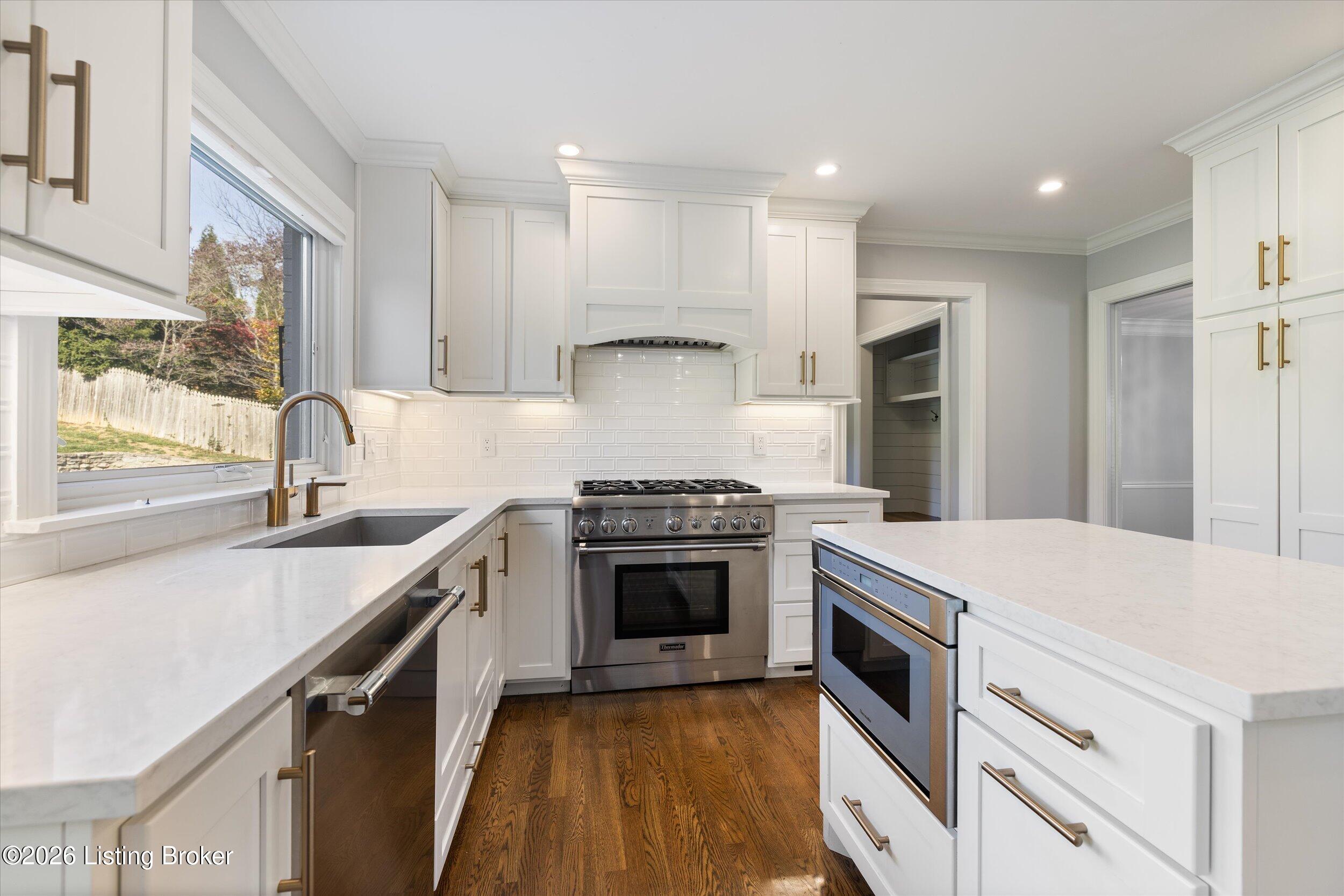5509 Apache Road Louisville, KY 40207 - Photo 40 of 68 33-3U8A5613