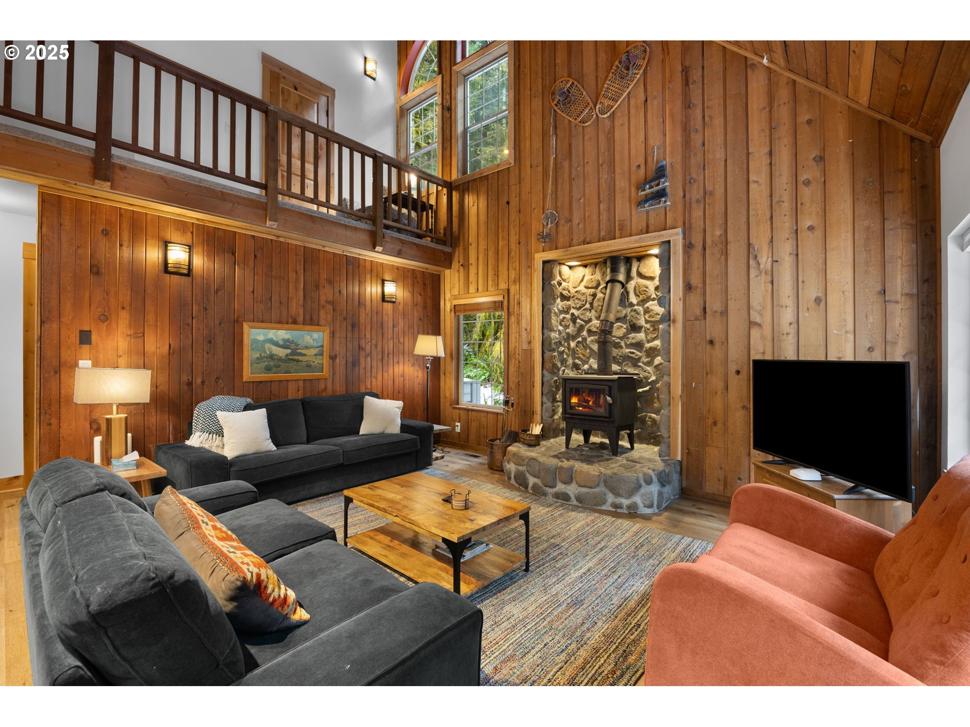 26565 East Henry Creek Road Rhododendron, OR 97049 - Photo 4 of 42 Gallery Image 4