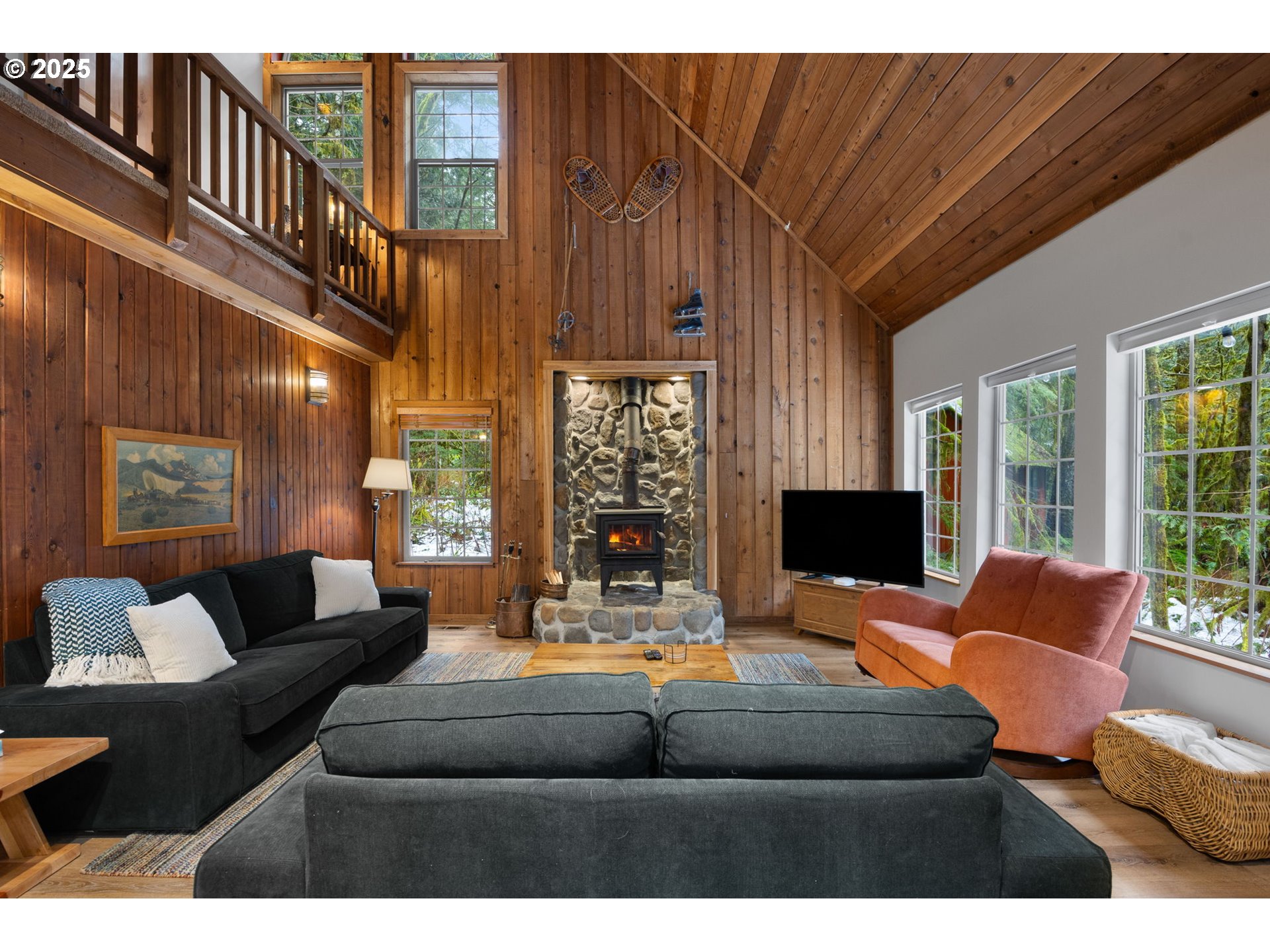 26565 East Henry Creek Road Rhododendron, OR 97049 - Photo 5 of 42 Gallery Image 5