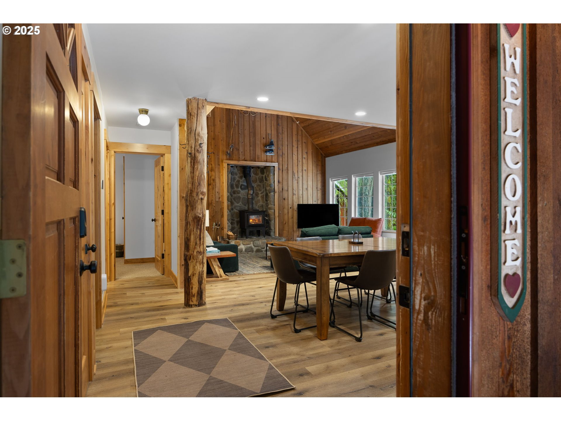 26565 East Henry Creek Road Rhododendron, OR 97049 - Photo 8 of 42 Gallery Image 8