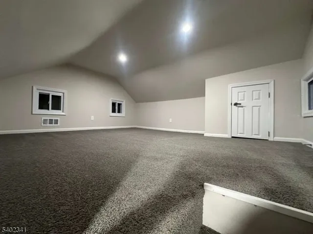 $2,390 | 20 Heckman Street, Phillipsburg, NJ 08865