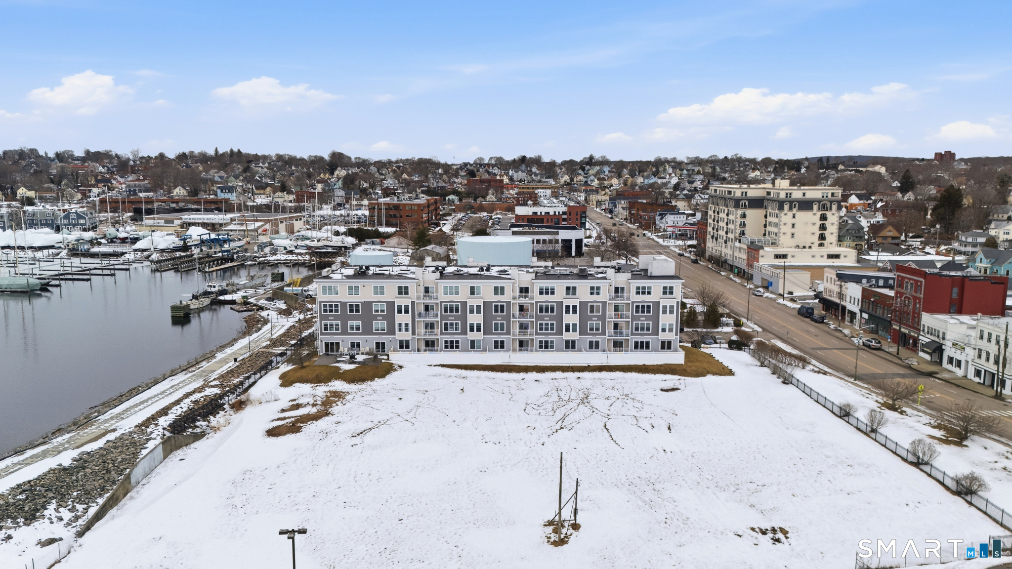 400 Bank Street, Unit 402 New London, CT 06320 - Photo 32 of 35 a view of a city