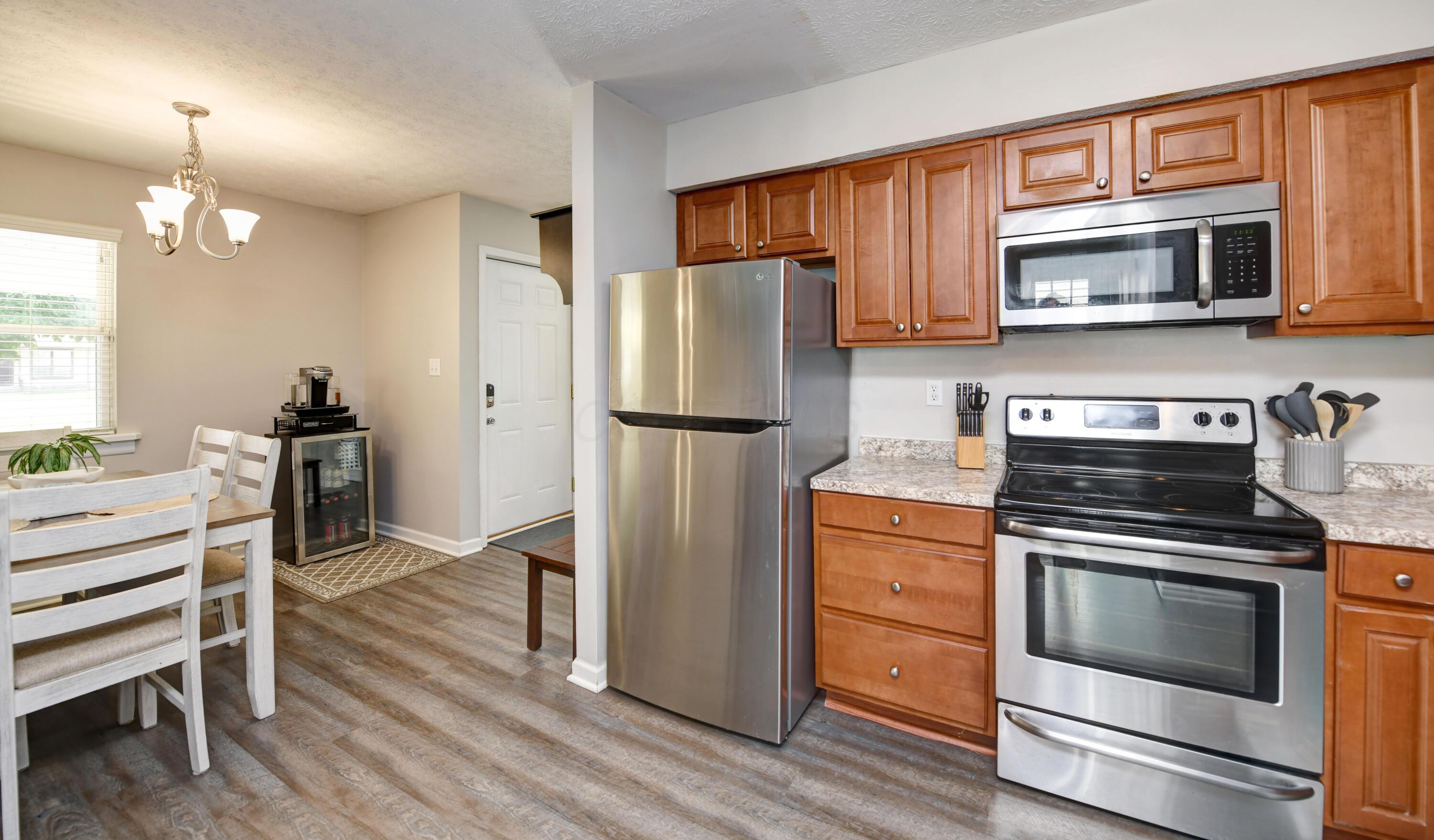 3455 Hines Road Columbus, OH 43230 - Photo 15 of 38 Kichen