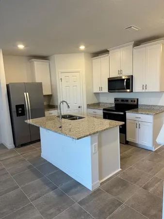 $2,200 | 16436 Happy Eagle Drive, Clermont, FL 34714