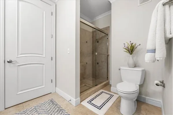 $610,000 | 10511 Mission Road, Unit 305, Leawood, KS 66206