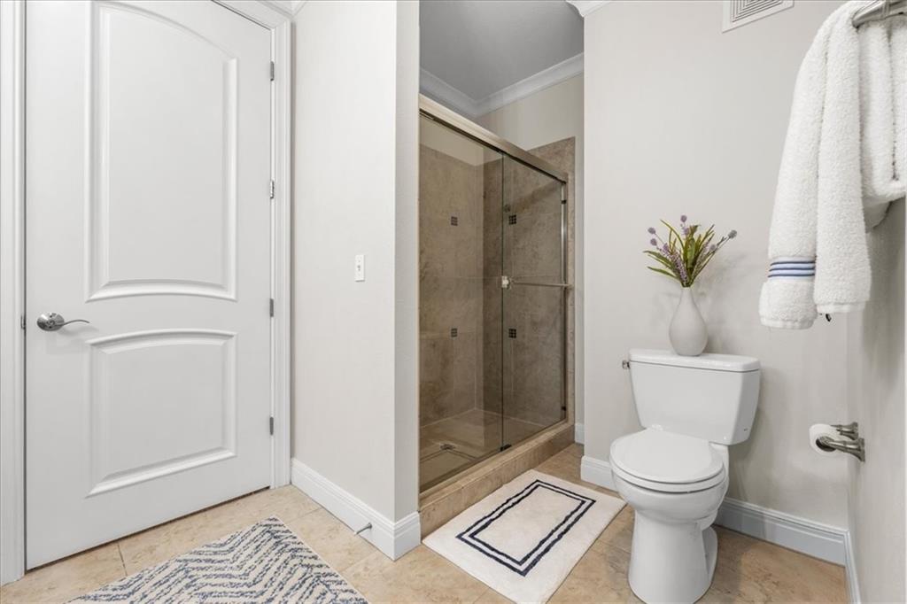 10511 Mission Road, Unit 305 Leawood, KS 66206 - Photo 21 of 40
