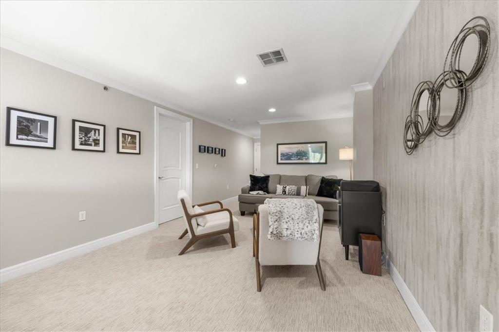 10511 Mission Road, Unit 305 Leawood, KS 66206 - Photo 24 of 40