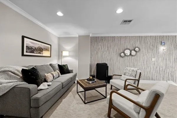 $610,000 | 10511 Mission Road, Unit 305, Leawood, KS 66206