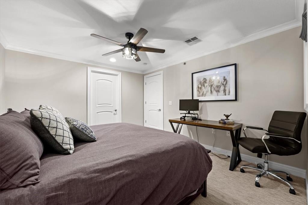 10511 Mission Road, Unit 305 Leawood, KS 66206 - Photo 27 of 40