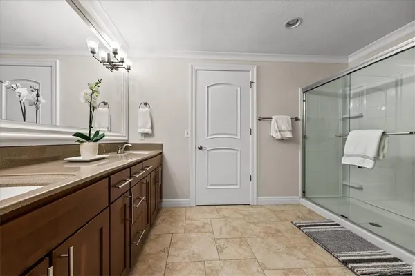 $610,000 | 10511 Mission Road, Unit 305, Leawood, KS 66206