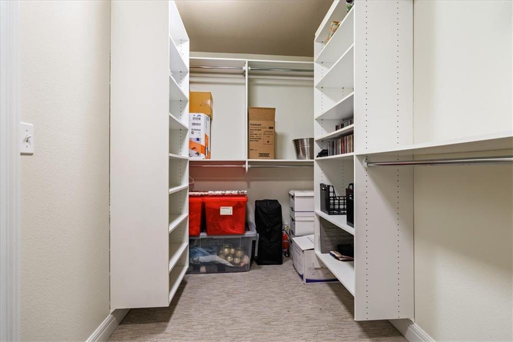 10511 Mission Road, Unit 305 Leawood, KS 66206 - Photo 31 of 40