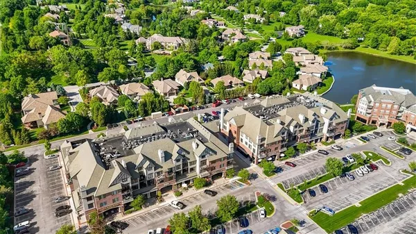 $610,000 | 10511 Mission Road, Unit 305, Leawood, KS 66206